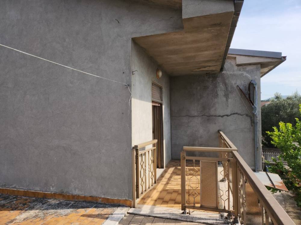 casa indipendente in vendita a Ferentino