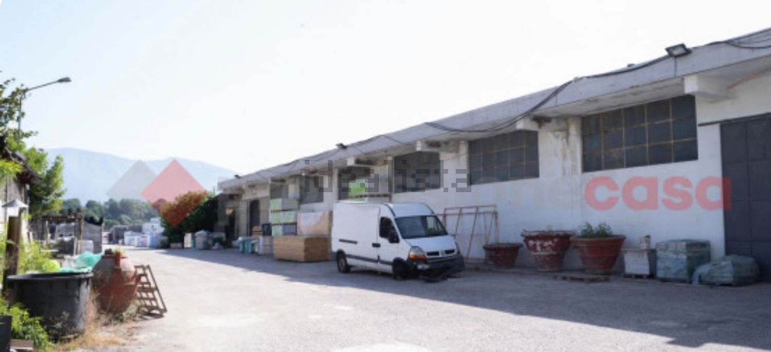 capannone in vendita a Ferentino