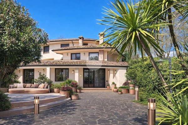 casa indipendente in vendita a Ferentino