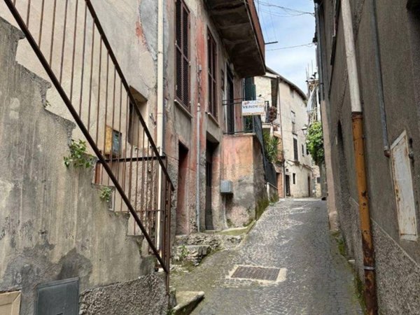 casa indipendente in vendita a Ferentino