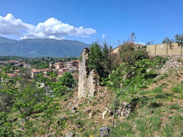 casa indipendente in vendita a Ferentino