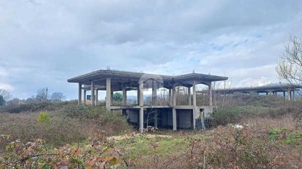 casa indipendente in vendita a Ferentino