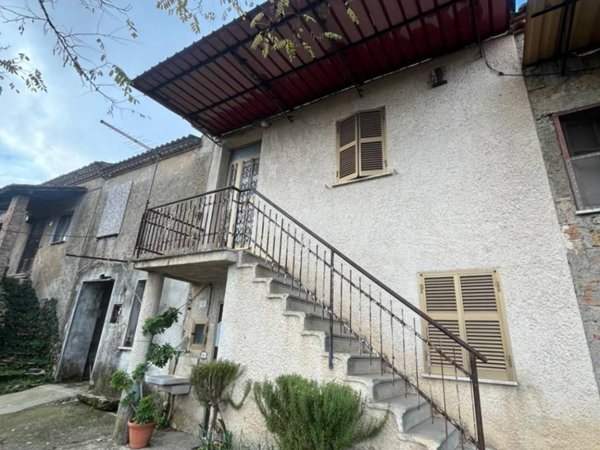 casa indipendente in vendita a Ferentino