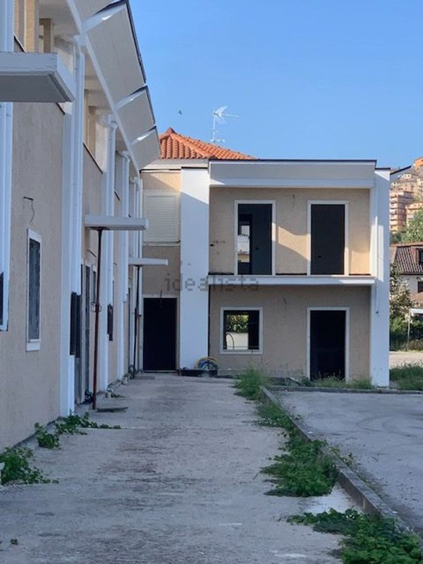 casa indipendente in vendita a Ferentino