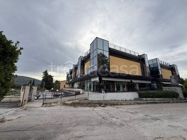 locale commerciale in vendita a Ferentino