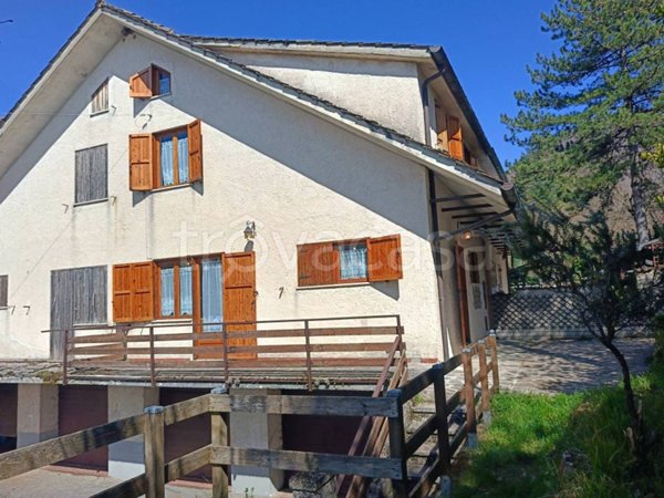 casa indipendente in vendita a Filettino