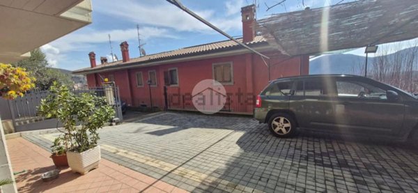 casa indipendente in vendita a Fiuggi