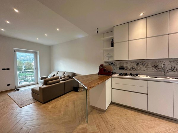 intera palazzina in vendita a Fiuggi