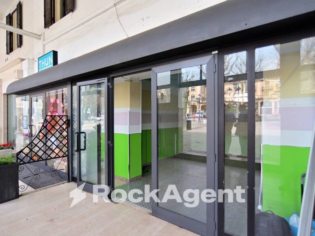 negozio in vendita a Fiuggi