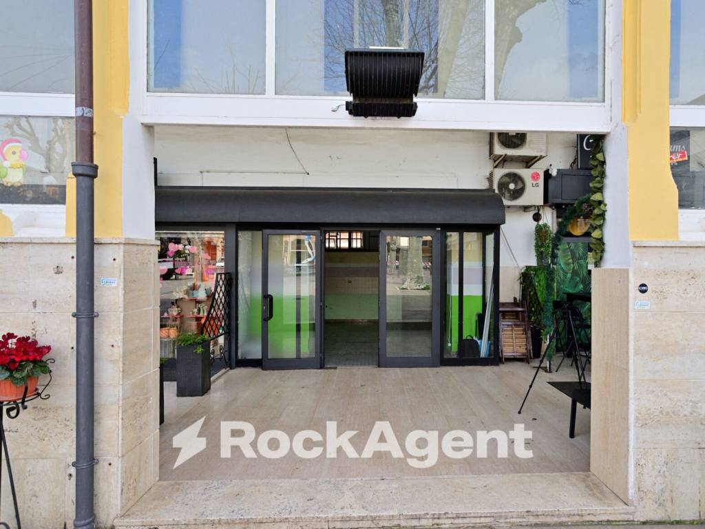 negozio in vendita a Fiuggi