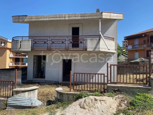 casa indipendente in vendita a Fiuggi