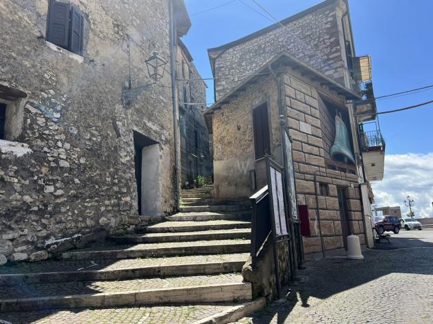 locale di sgombero in vendita a Fiuggi