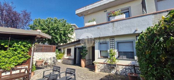 casa indipendente in vendita a Fiuggi