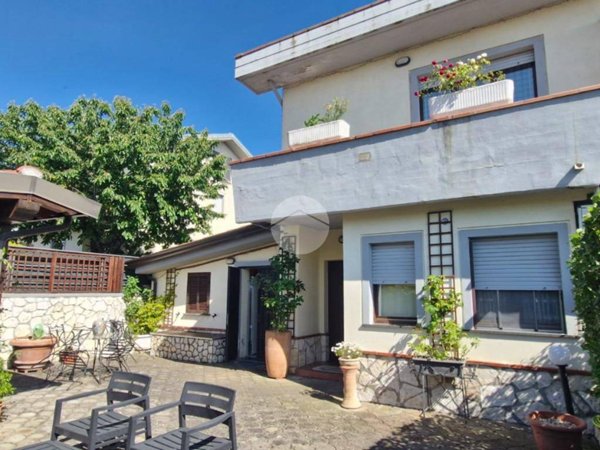 casa indipendente in vendita a Fiuggi