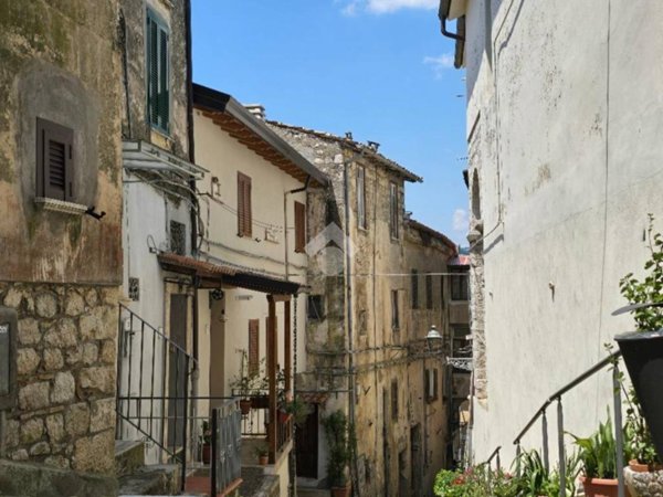 intera palazzina in vendita a Fiuggi