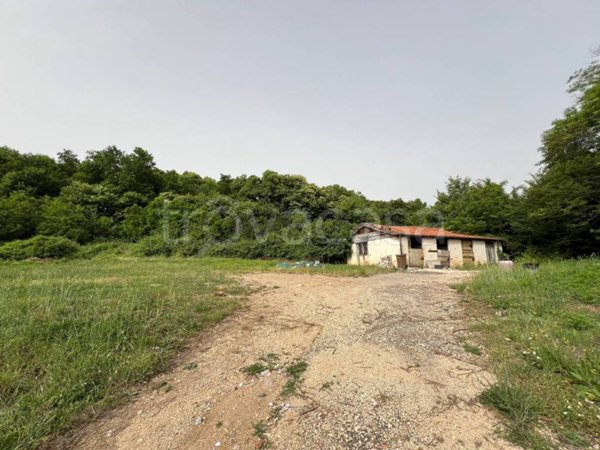 locale commerciale in vendita a Fiuggi