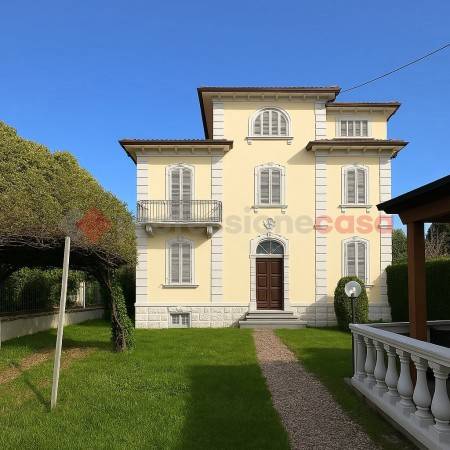 intera palazzina in vendita a Fiuggi