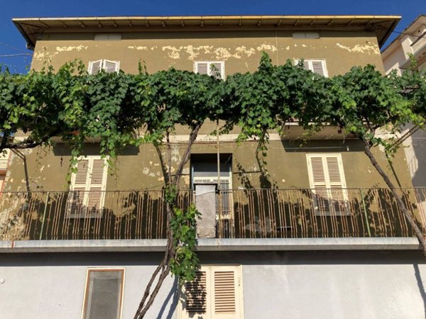 casa indipendente in vendita a Fiuggi