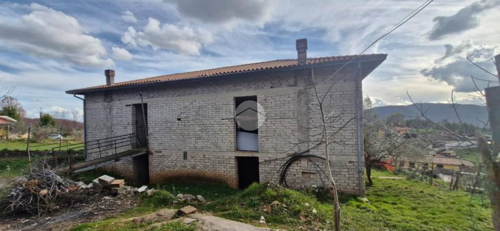 casa indipendente in vendita a Fiuggi