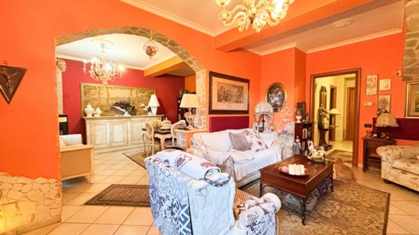 casa indipendente in vendita a Fiuggi