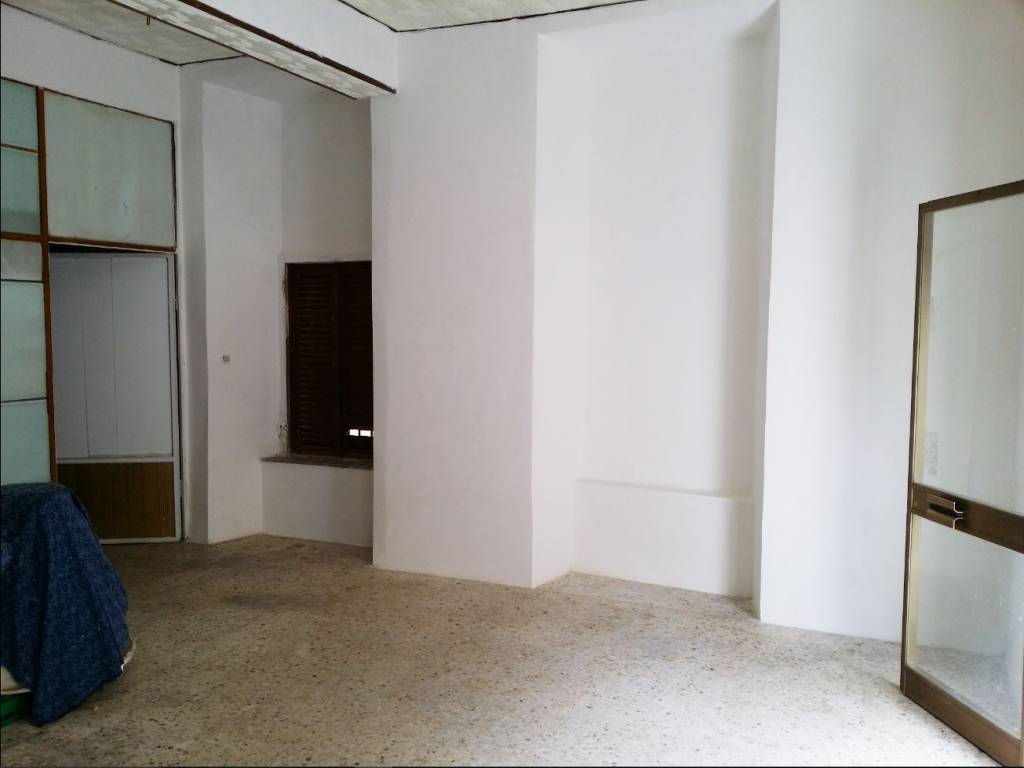 negozio in vendita a Fiuggi