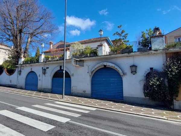 negozio in vendita a Fiuggi