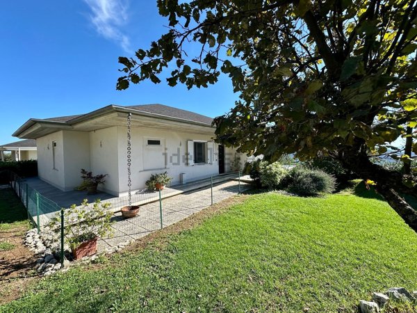 casa indipendente in vendita a Fiuggi