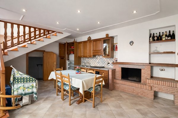 casa indipendente in vendita a Fiuggi