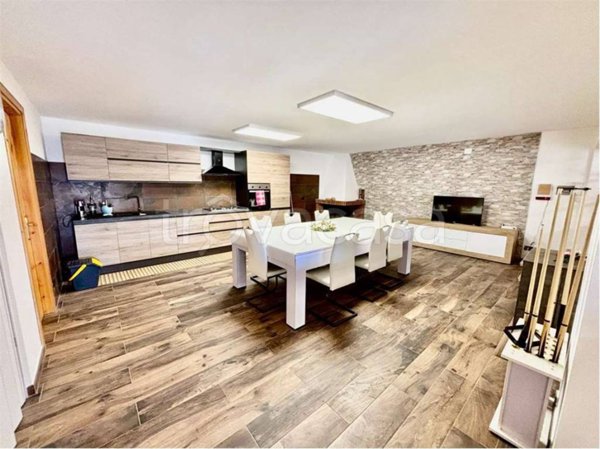 casa indipendente in vendita a Fiuggi