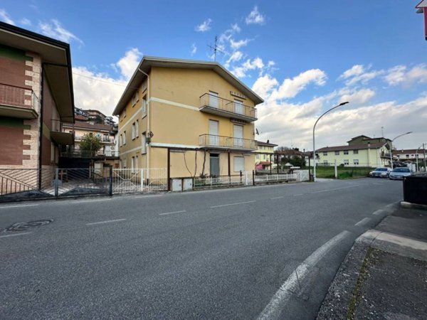 intera palazzina in vendita a Fiuggi