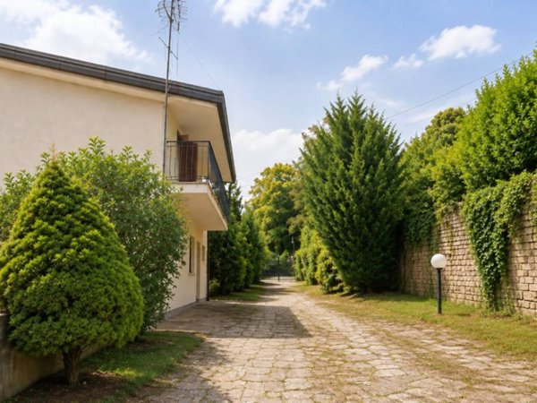 casa indipendente in vendita a Fiuggi