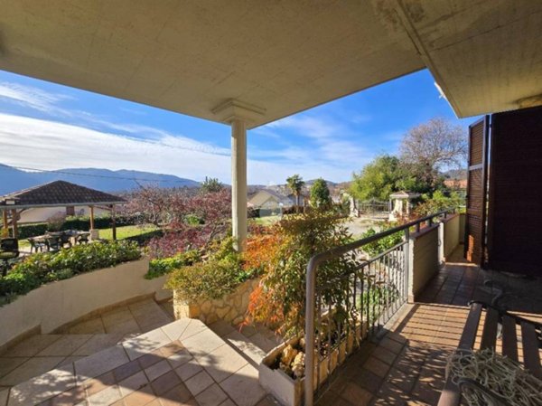casa indipendente in vendita a Fiuggi