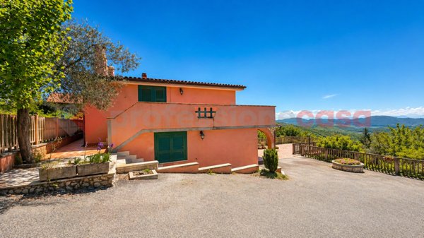 casa indipendente in vendita a Fiuggi
