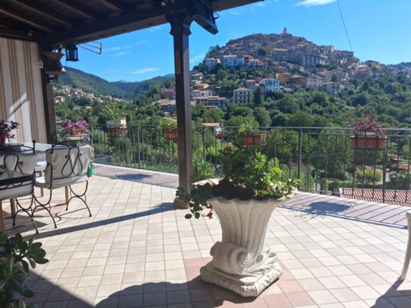 casa indipendente in vendita a Fiuggi
