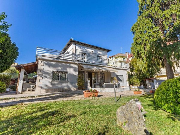 casa indipendente in vendita a Fiuggi
