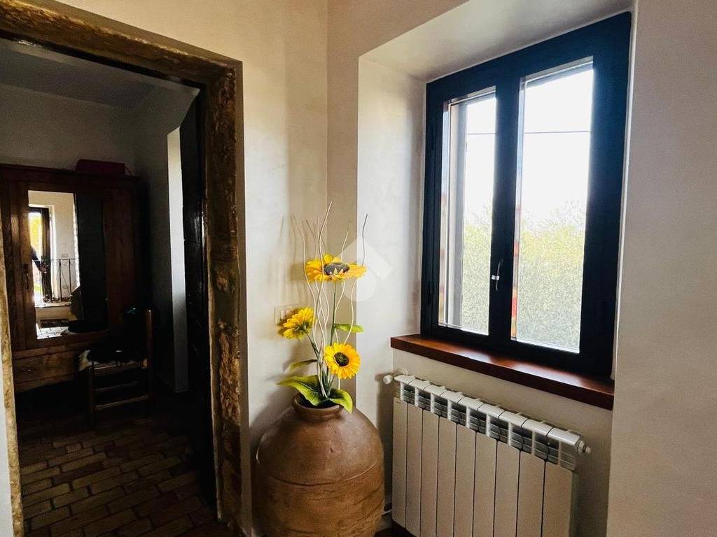 intera palazzina in vendita a Fontana Liri