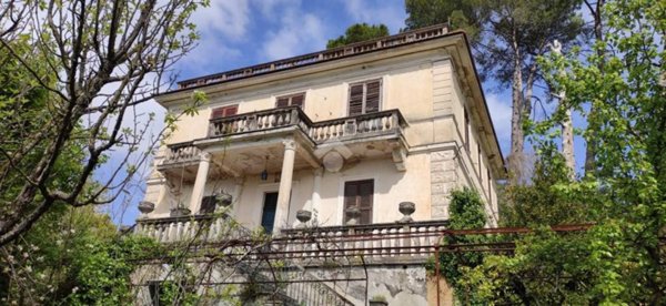 casa indipendente in vendita a Fontana Liri