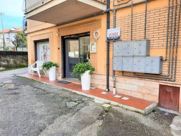 negozio in vendita a Fontana Liri