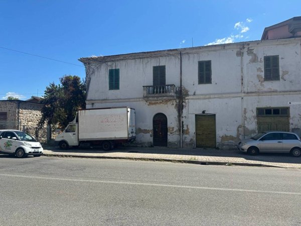 casa indipendente in vendita a Fontana Liri