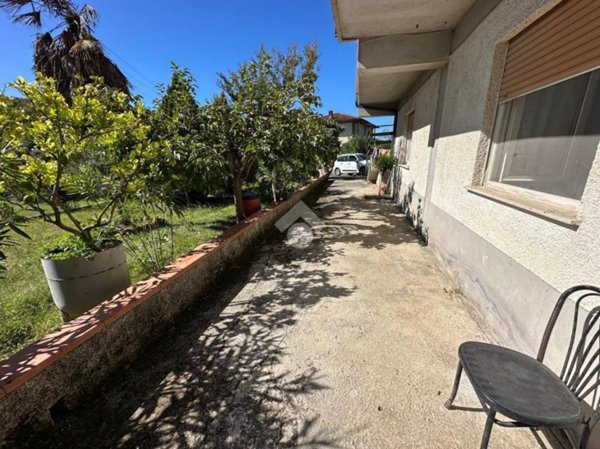 casa indipendente in vendita a Fontana Liri