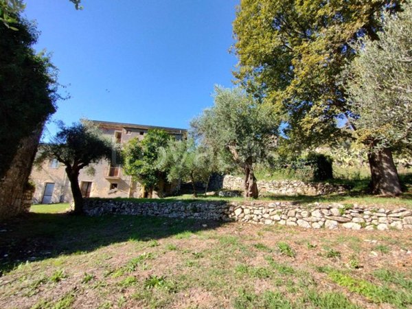 casa indipendente in vendita a Fontana Liri