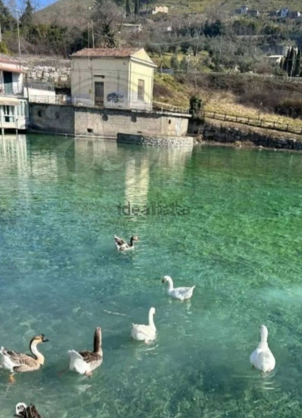 casa indipendente in vendita a Fontana Liri