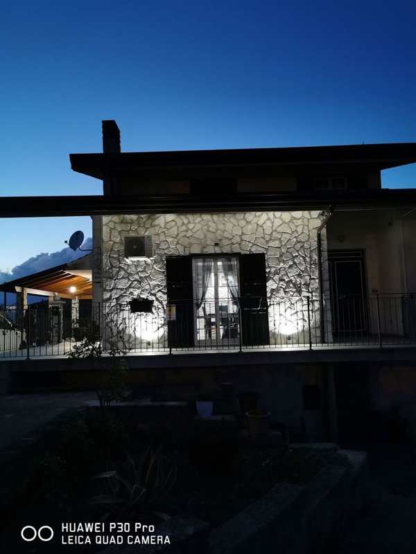 casa indipendente in vendita a Fontana Liri