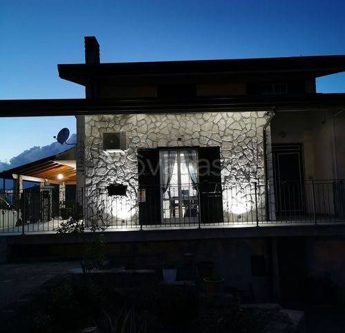 casa indipendente in vendita a Fontana Liri