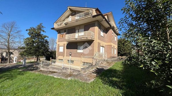casa indipendente in vendita a Fontana Liri