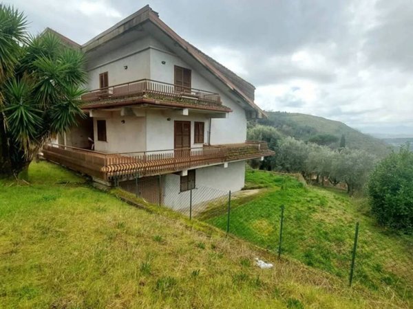 casa indipendente in vendita a Fontana Liri