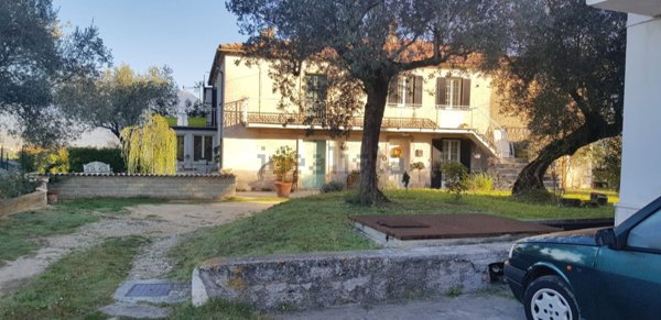 casa semindipendente in vendita a Fontana Liri