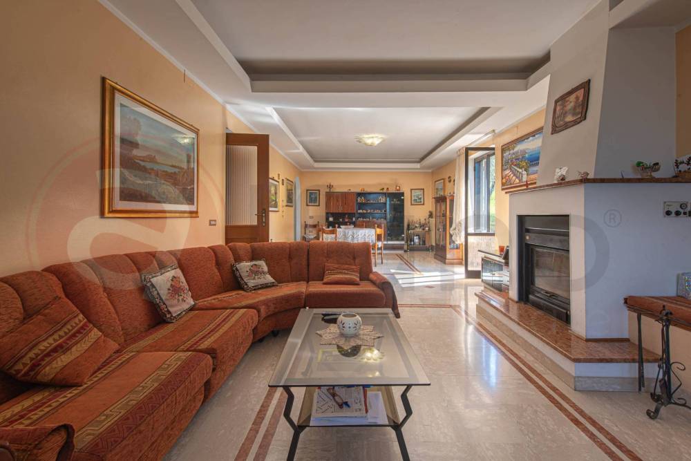 casa indipendente in vendita a Fontana Liri