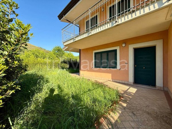 casa indipendente in vendita a Fontana Liri