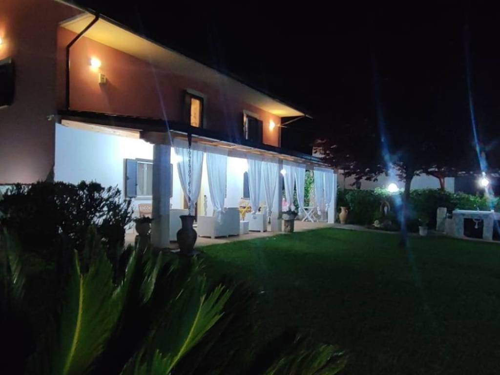 casa indipendente in vendita a Fontana Liri